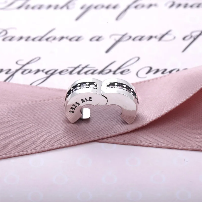 (bilde for) Pandora Funklende klar rad Klemmecharm - 791972CZ - Vis 2