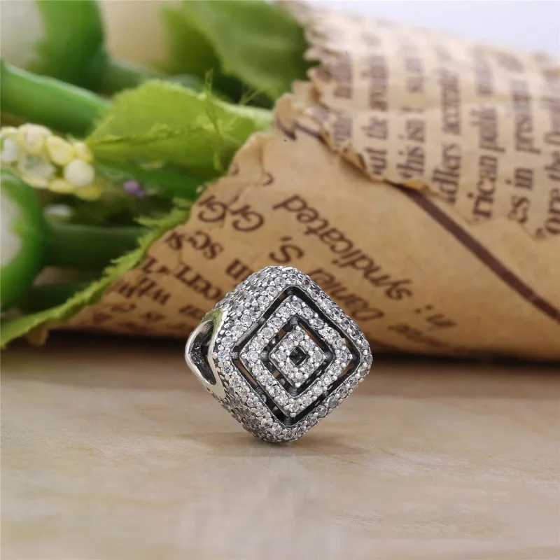 (bilde for) PANDORA Geometric Lines Clear CZ Charm - 796211cz - Vis 2