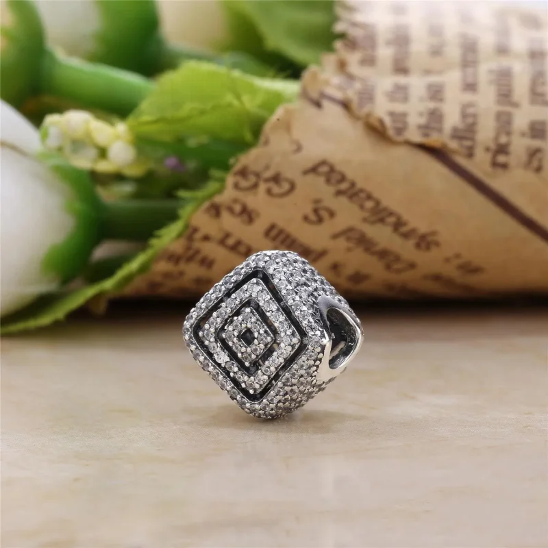 (bilde for) PANDORA Geometric Lines Clear CZ Charm - 796211cz - Vis 3