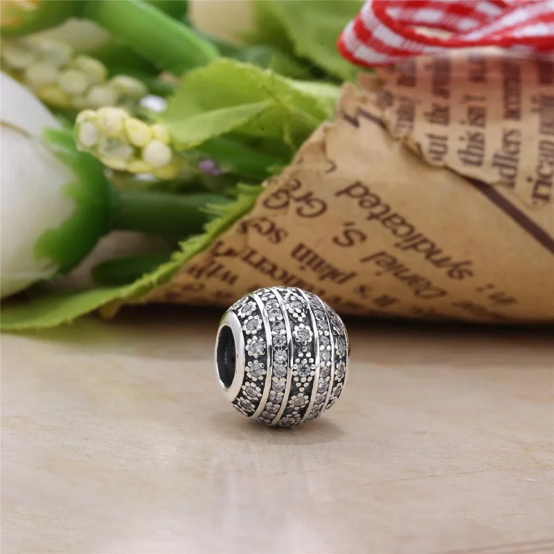 (bilde for) PANDORA glitrende former Clear CZ Charm - 796243cz - Vis 2