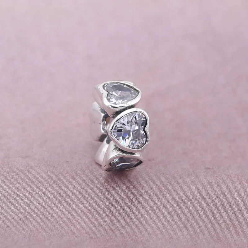 (bilde for) Pandora Glitrende hjerter - 791252CZ - Vis 2