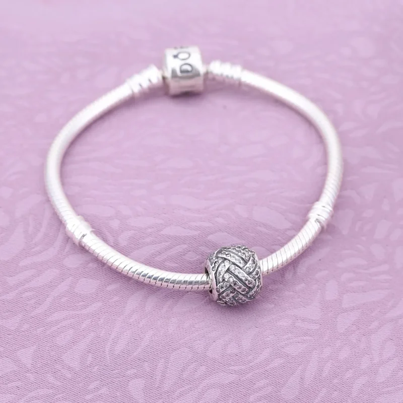 (bilde for) Pandora Glitrende kjærlighetsknute Charm - 791537CZ - Vis 2