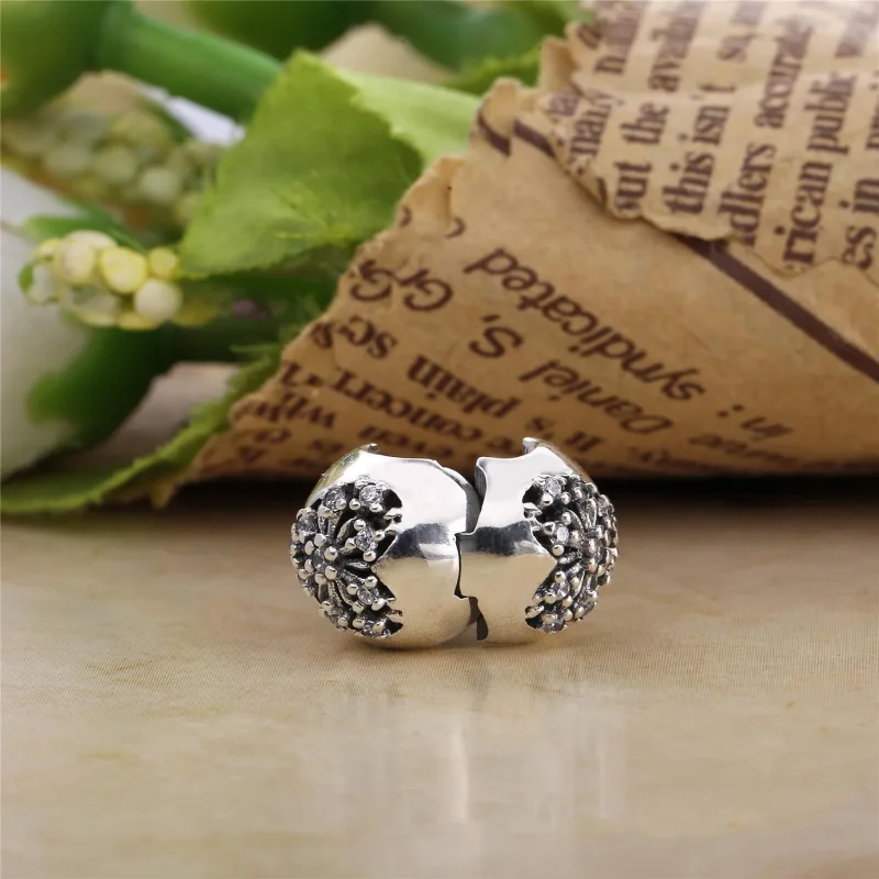 (bilde for) PANDORA Heart of Winter Clip, klar CZ - 796388CZ - Vis 4