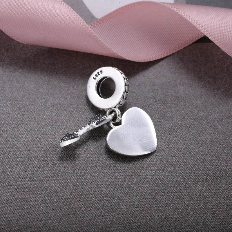 (bilde for) Pandora Hjerte og pil sølv dingler med klare cubic zirconia - 792041CZ - Vis 3