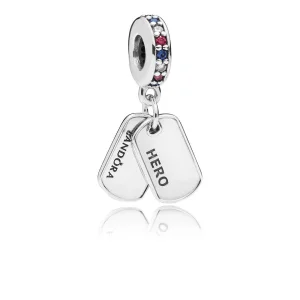 (bilde for) Pandora Hundemerke sølv dingler med kongeblått krystall, røde og klare cubic zirconia - 797659CZRMX