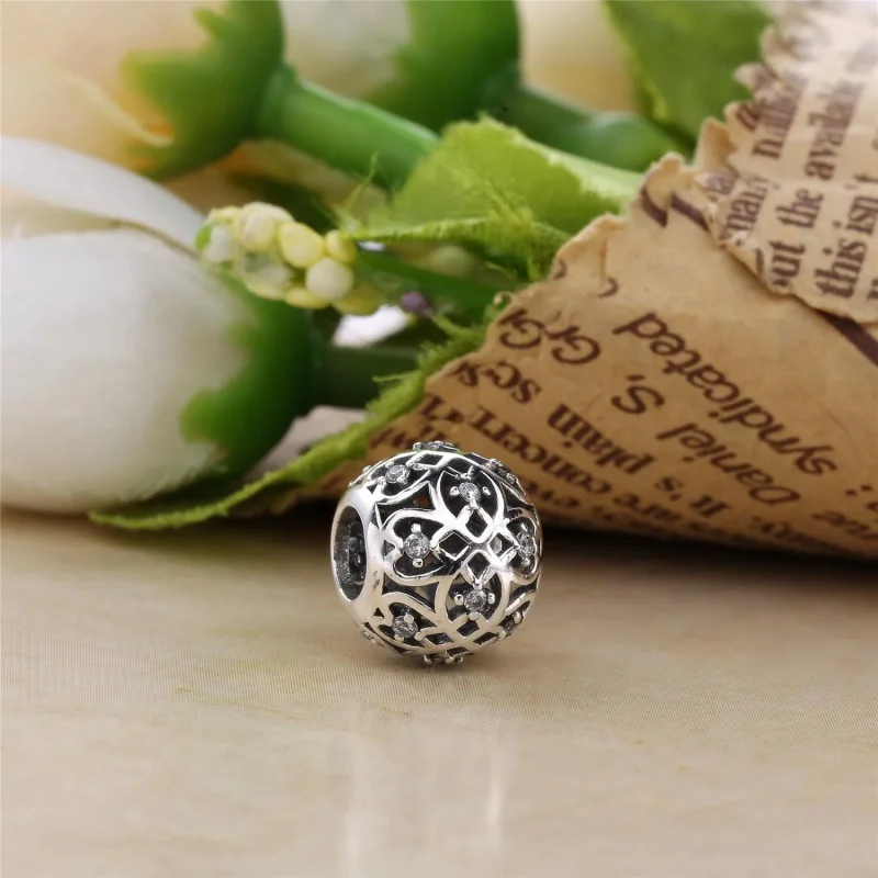 (bilde for) Pandora Intricate Lattice Openwork Charm - 791295CZ - Vis 2