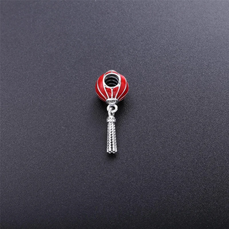 (bilde for) Pandora Kinesisk lanterne, hengende charm - 791299EN09 - Vis 3