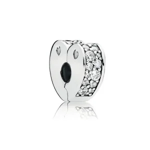 (bilde for) Pandora Klar Pavé Hjerteformet Klemmecharm - 797020CZ