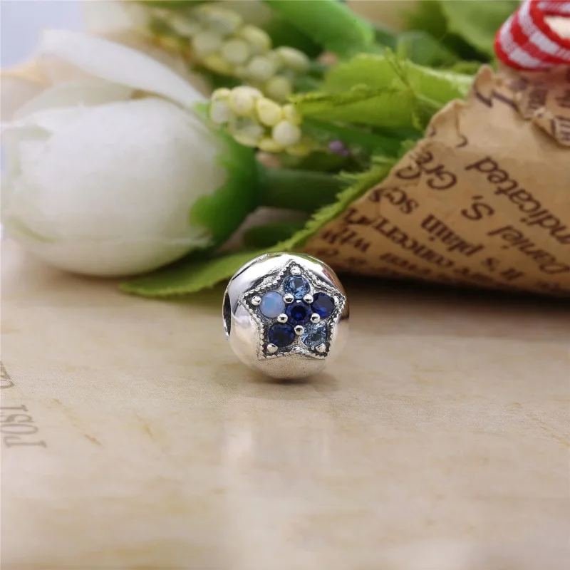 (bilde for) Pandora Klarblå Stjerne Klemmecharm - 796380NSBMX - Vis 2