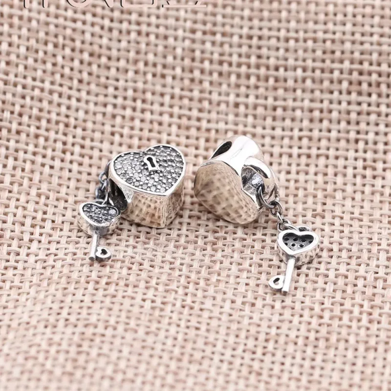 (bilde for) Pandora Lock of Love Charm - 791429CZ - Vis 3