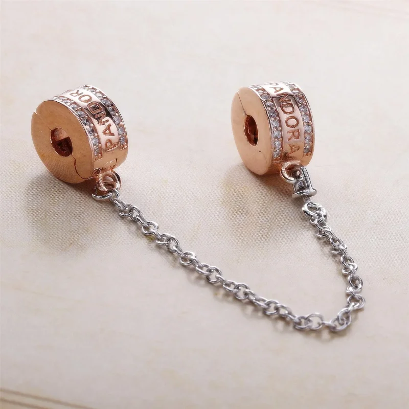 (bilde for) Pandora Logo Sikkerhetskjede Klemmecharm - 782057CZ - Vis 2