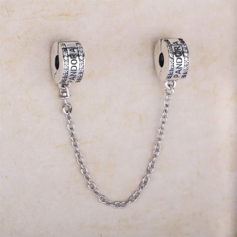 (bilde for) Pandora Logo Sikkerhetskjede Klemmecharm - 792057CZ - Vis 2