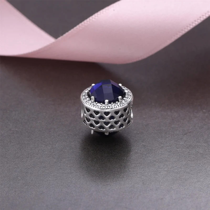 (bilde for) Pandora Moonlight Blue Radiant Hearts Charm - 791725NMB - Vis 3