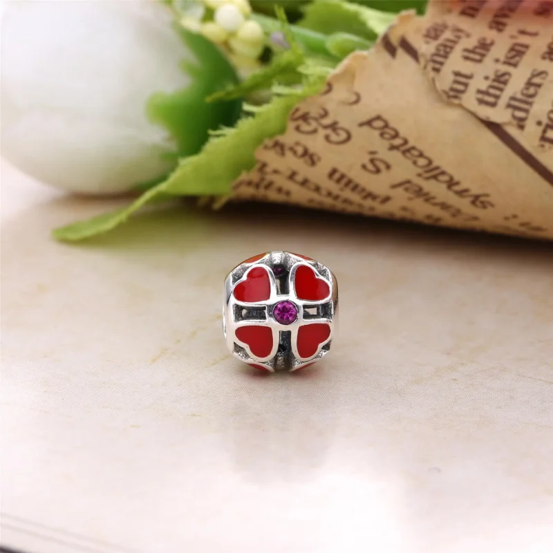 (bilde for) PANDORA Rødkløver Charm - PD00110-1 - Vis 2