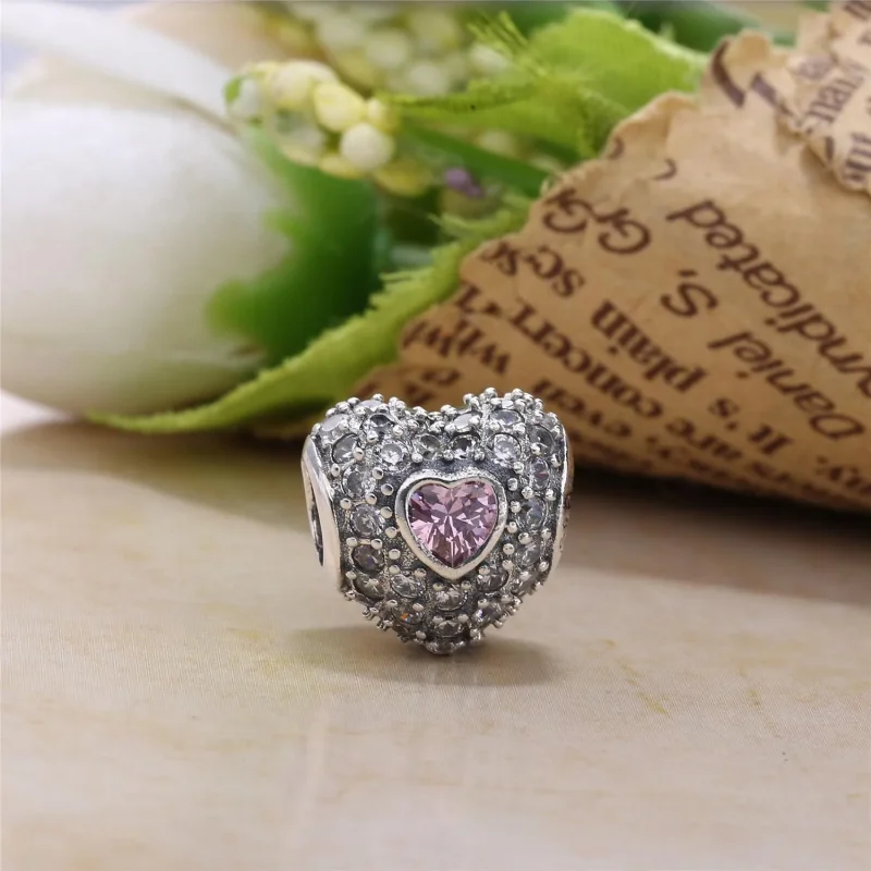 (bilde for) Pandora Red Pavé Triple Heart Charm - 791168SRU - Vis 3