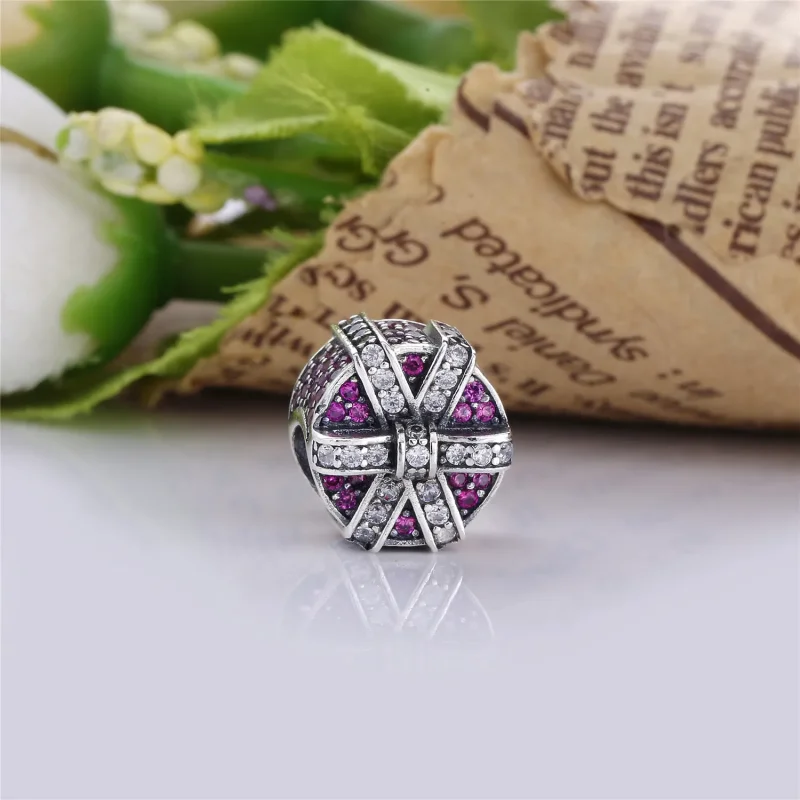 (bilde for) Pandora Red Shimmering Gift Charm - 792006CZR - Vis 2