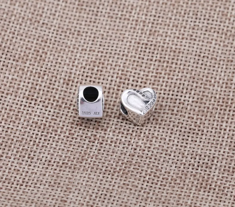 (bilde for) Pandora Ribbon of Love Charm - 791816CZ - Vis 3