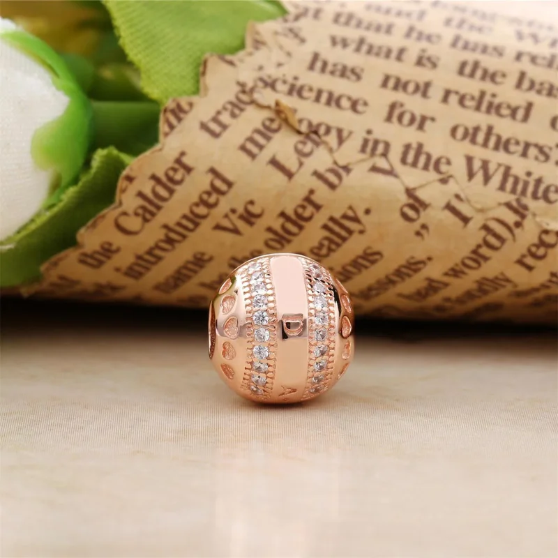 (bilde for) PANDORA Rose logo clip with clear cubic zirconia and silicone grip - 787433CZ - Vis 2