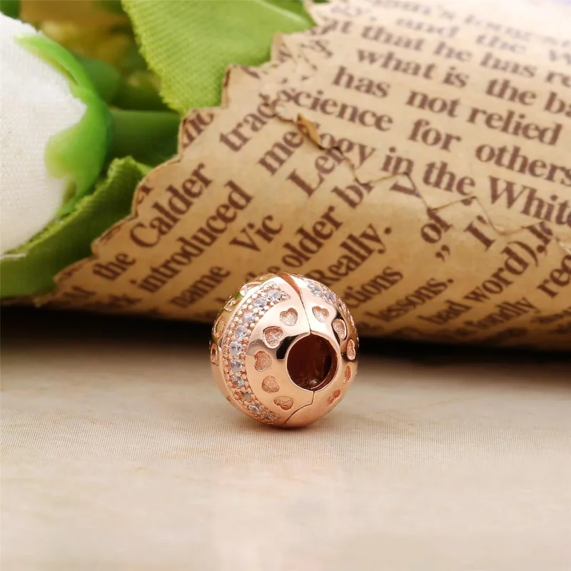 (bilde for) PANDORA Rose logo clip with clear cubic zirconia and silicone grip - 787433CZ - Vis 3