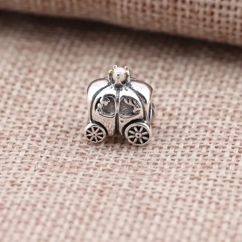 (bilde for) Pandora Royal Carriage Charm - 790598P - Vis 2