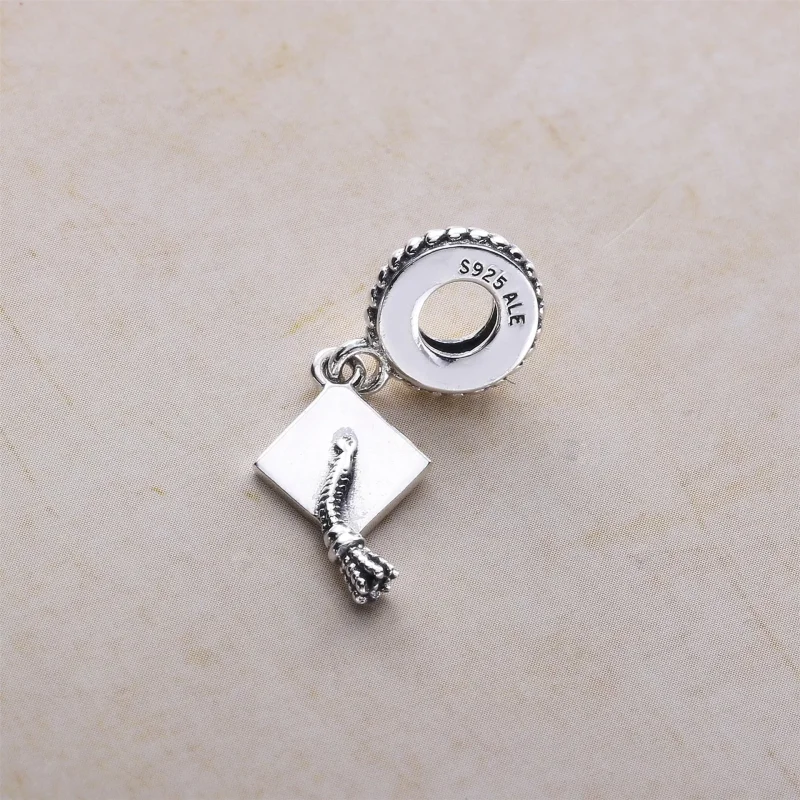 (bilde for) Pandora Studentlue Hengende Charm - 791892 - Vis 3