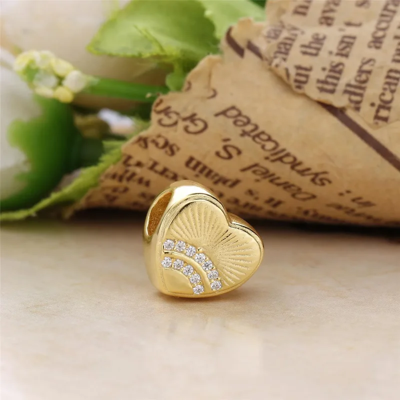 (bilde for) PANDORA Sunshine Heart Charm, PANDORA Shine™ & Clear CZ - PX00330-1 - Vis 3