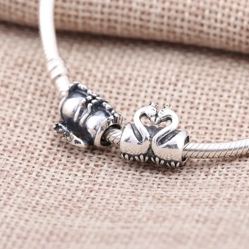 (bilde for) Pandora Svaneomfavnelse Charm - 791189 - Vis 2