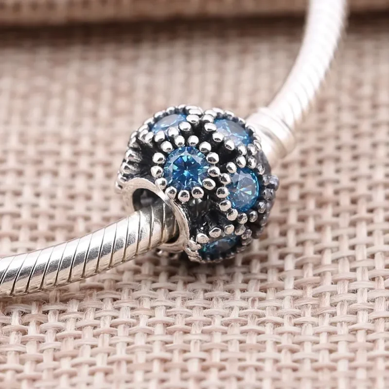 (bilde for) Pandora Teal Studded Circles Openwork Charm - 791296MCZ - Vis 2