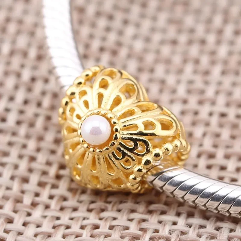 (bilde for) Pandora Vintage Pearl Heart Openwork Charm - 750822P - Vis 2