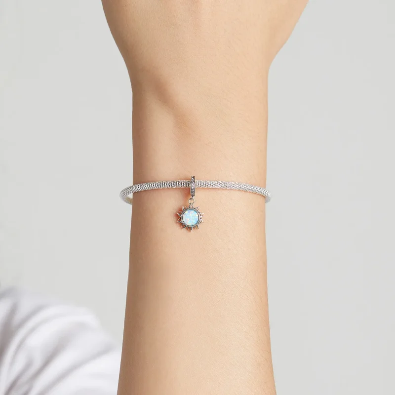 (bilde for) Pandora Style Opal Little Sun Dangle - SCC2005 - Vis 5