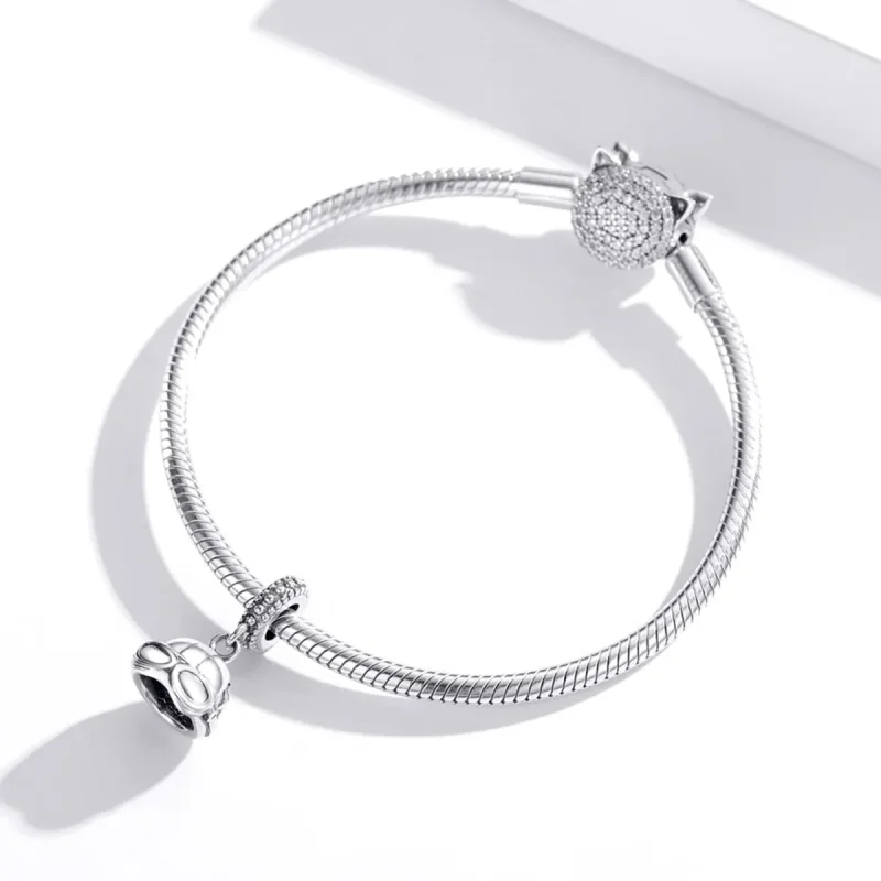 (bilde for) Pandora Style Retro Hjelm Dangle - SCC1711 - Vis 3