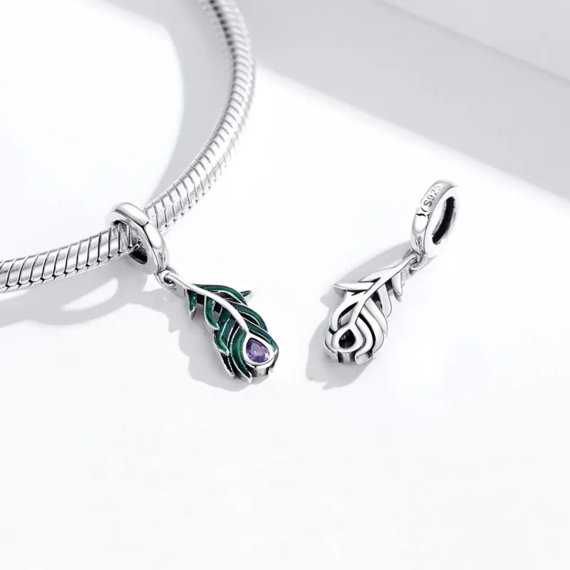 (bilde for) Pandora Style Silver Peakok Feather Dingle - SCC1704 - Vis 4