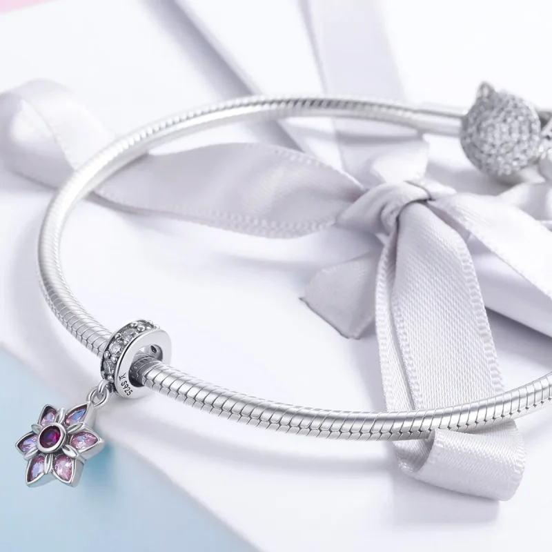 (bilde for) Pandora Style Silver The Dance of Flowers Dingle - SCC840 - Vis 4