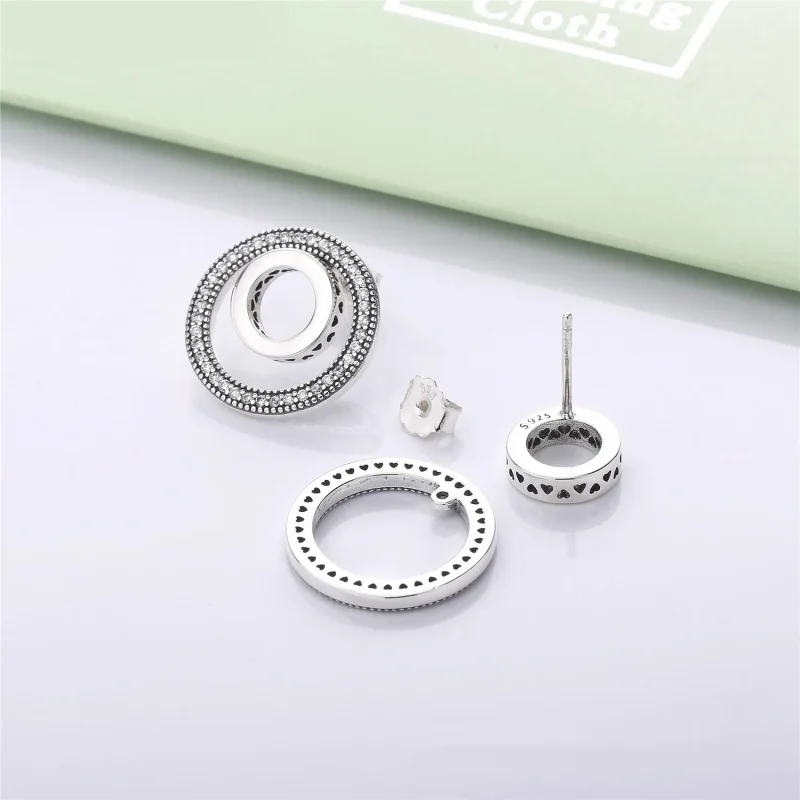 (bilde for) PANDORA logo silver earrings with clear cubic zirconia - 297446CZ - Vis 4