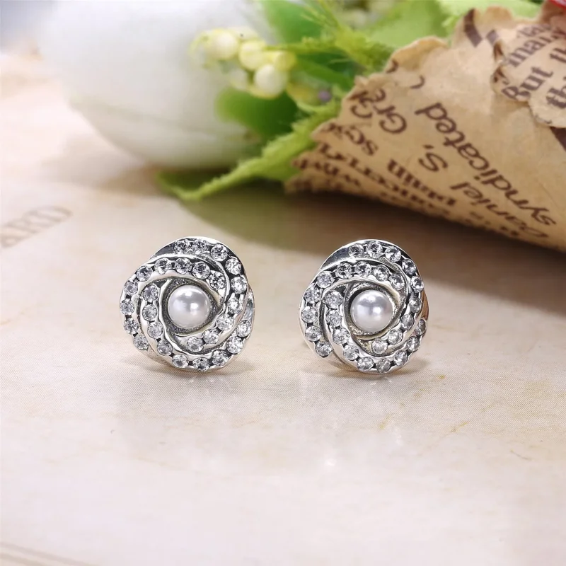 (bilde for) Pandora Silver stud earrings with clear cubic zirconia and white crystal pearl - - Vis 2