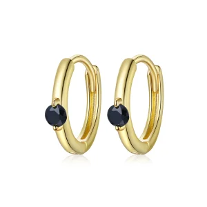 (bilde for) Pandora Style 18 karat gullbelagte svarte øredobber med kulebøyle - SCE1050-BK