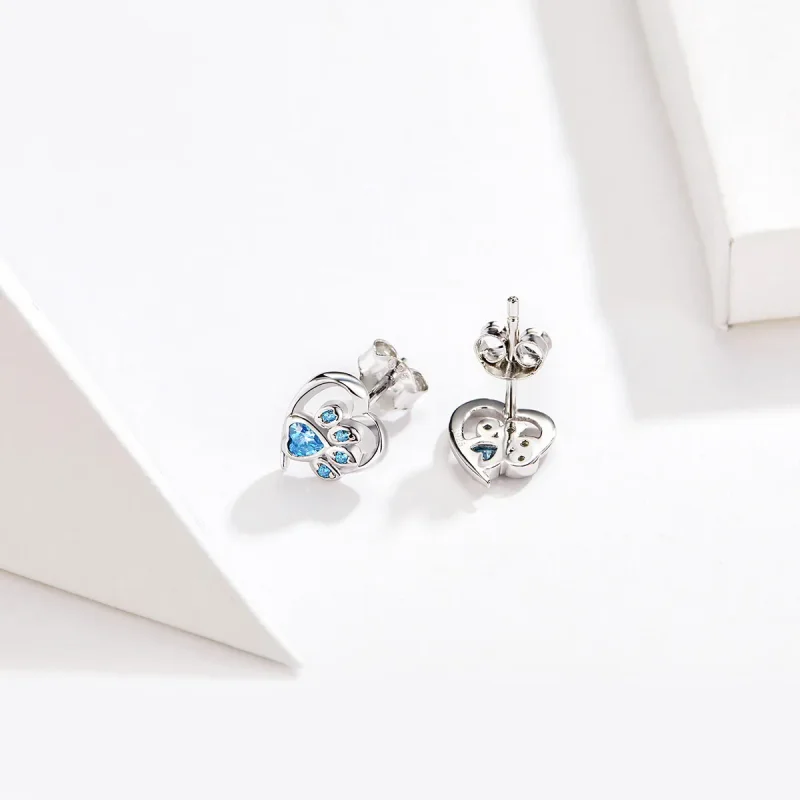 (bilde for) Pandora Style Silver Caring Dog Paw Heart Stud øredobber - SCE654 - Vis 4