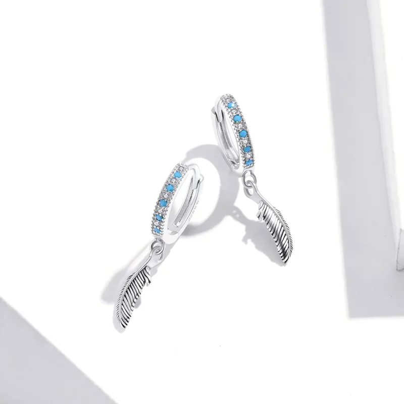 (bilde for) Pandora Style Silver Feather Dingle øredobber - SCE898 - Vis 4