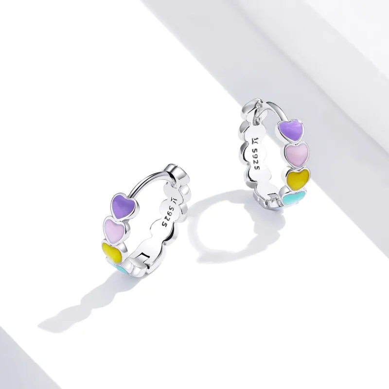 (bilde for) Pandora Style Silver Rainbow Hearts Hoop øredobber - SCE909 - Vis 3
