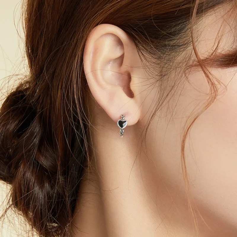 (bilde for) Pandora Style Black Heart Hoop øredobber - BSE456 - Vis 5