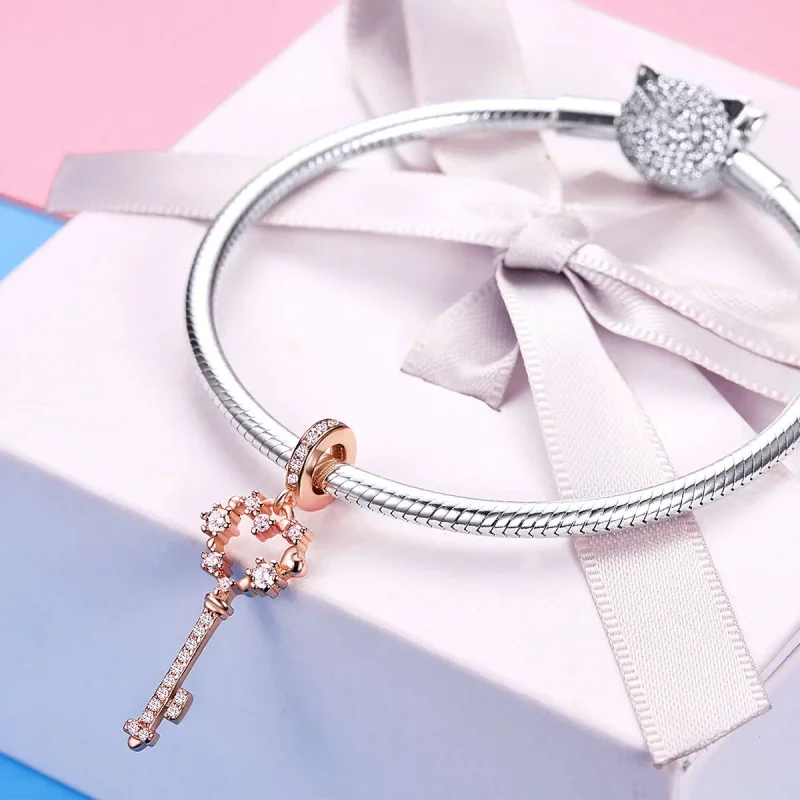 (bilde for) Pandora Style Rose Gold Luchy Shinning Key Pendant - SCC1122 - Vis 5