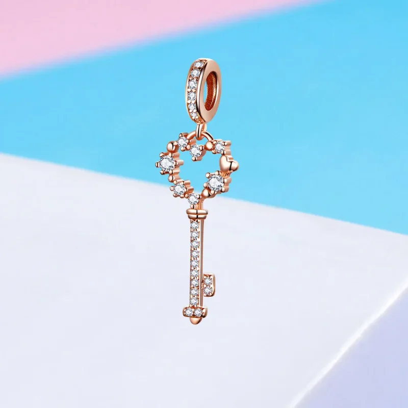 (bilde for) Pandora Style Rose Gold Luchy Shinning Key Pendant - SCC1122 - Vis 6