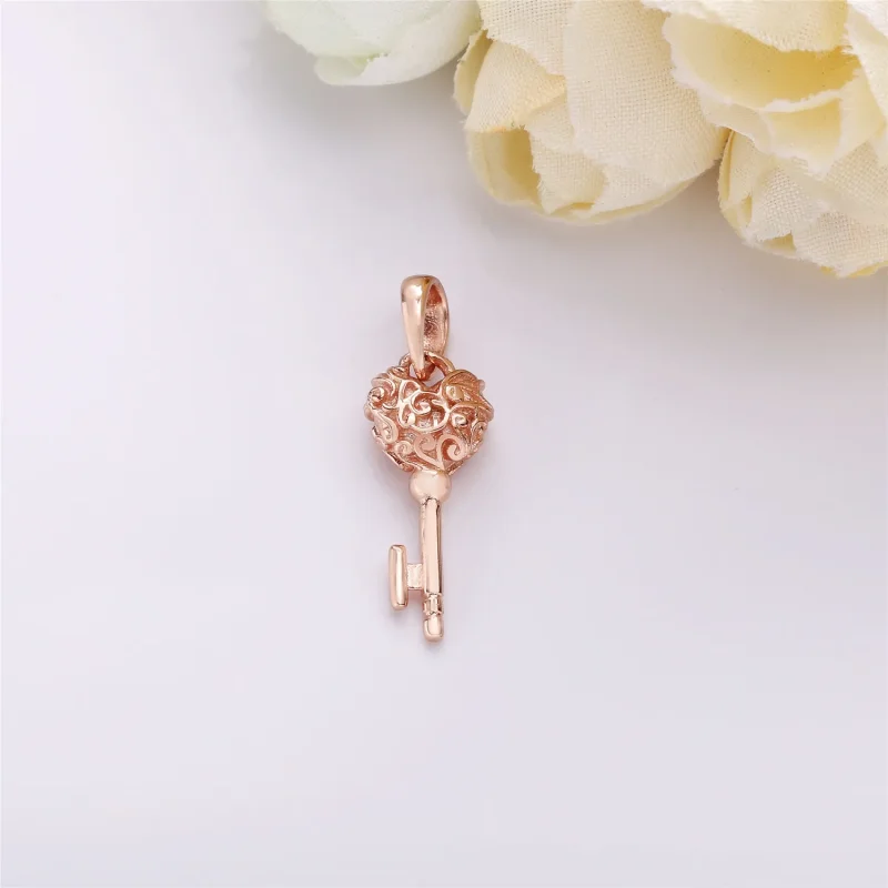 (bilde for) Regal pattern key PANDORA Rose pendant - 387725 - Vis 3