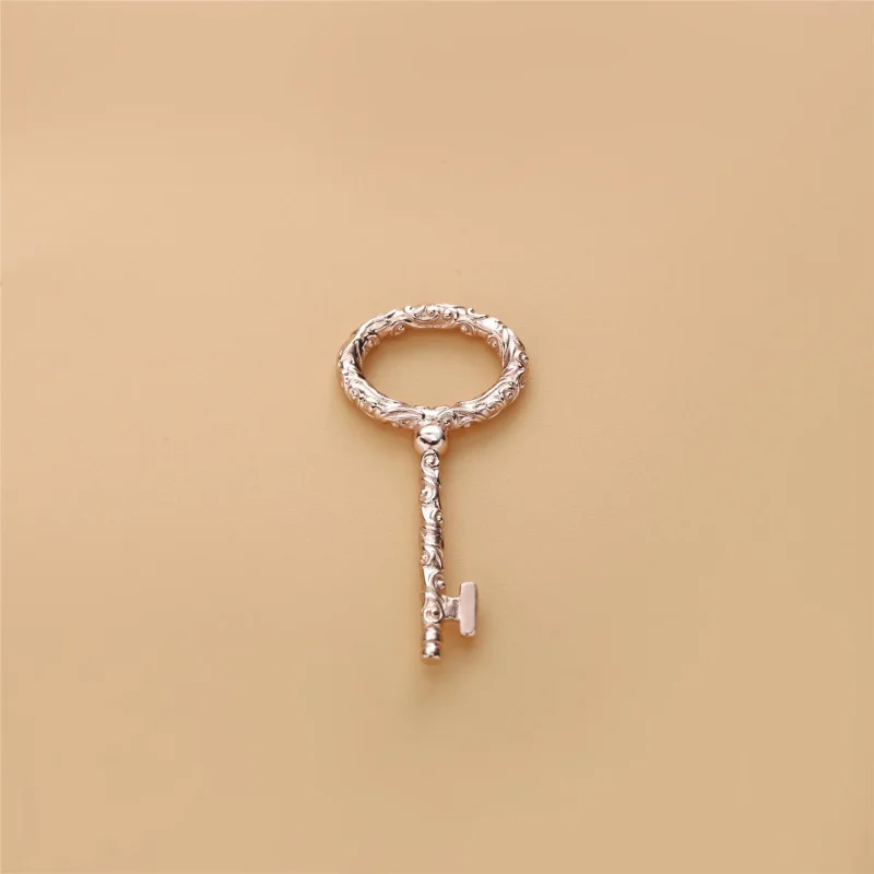(bilde for) Regal pattern key PANDORA Rose pendant and necklace - 387676-90 - Vis 2