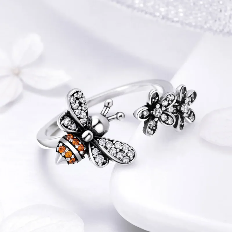 (bilde for) Pandora Style Silver Story of The Bee Ring - SCR422 - Vis 4