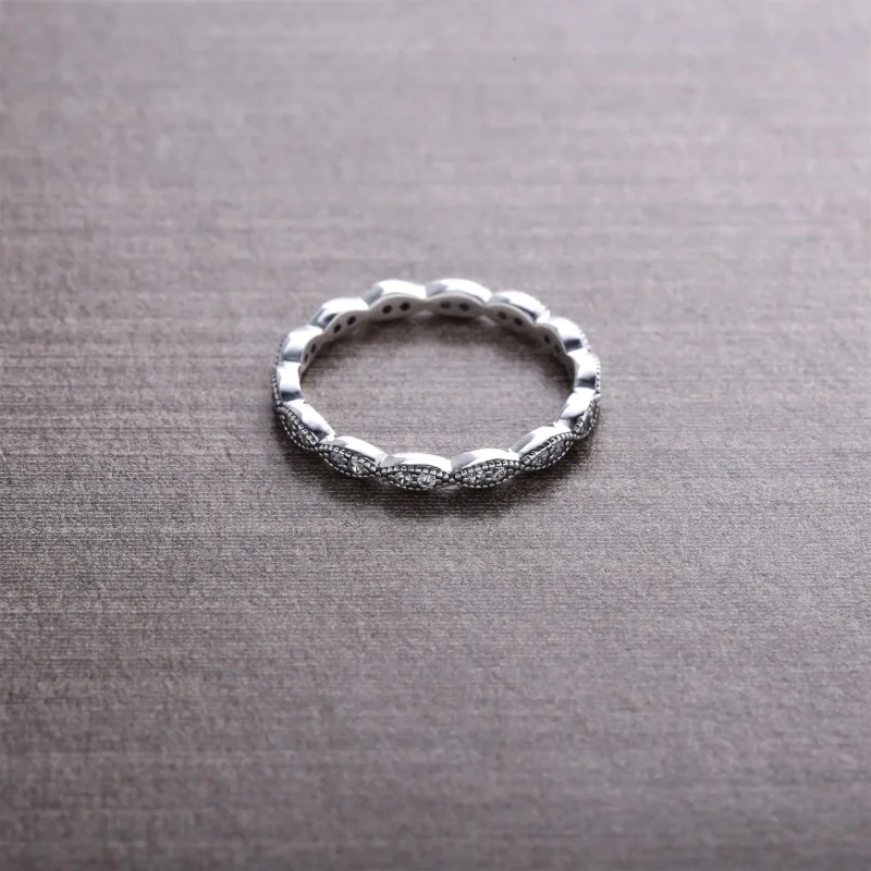 (bilde for) Pandora Sparkling Leaves Band - 190923CZ - Vis 3