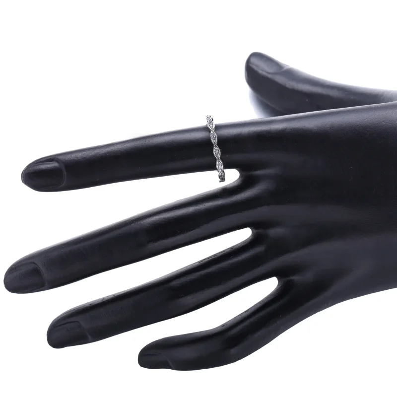 (bilde for) Pandora Sparkling Leaves Band - 190923CZ - Vis 4