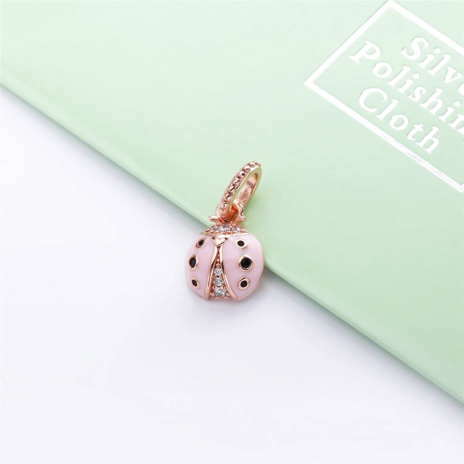 Pandora Rosa Marihøne Anheng - 387909EN160