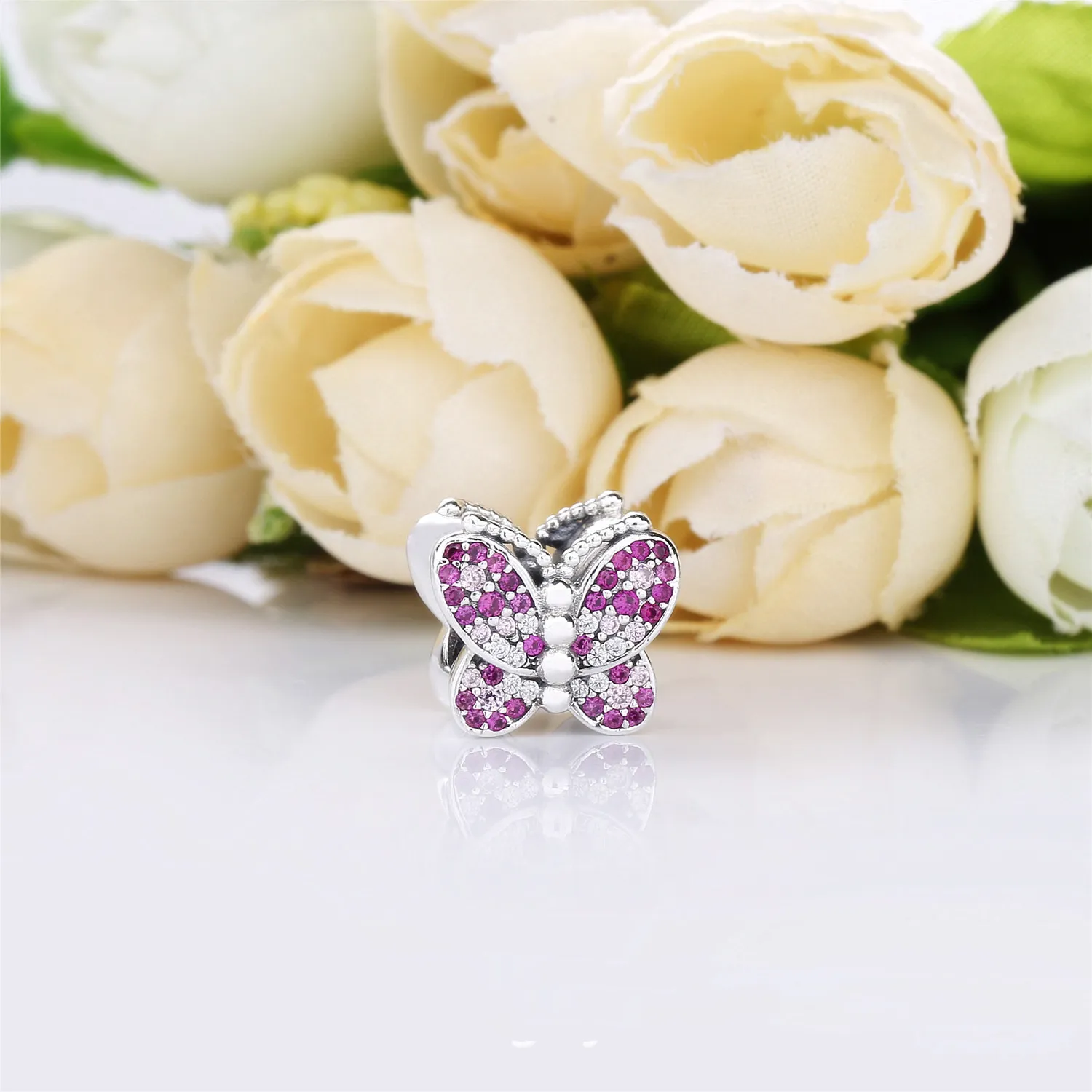 Pandora Rosa Pavé Sommerfugl Charm - 797882NCCMX