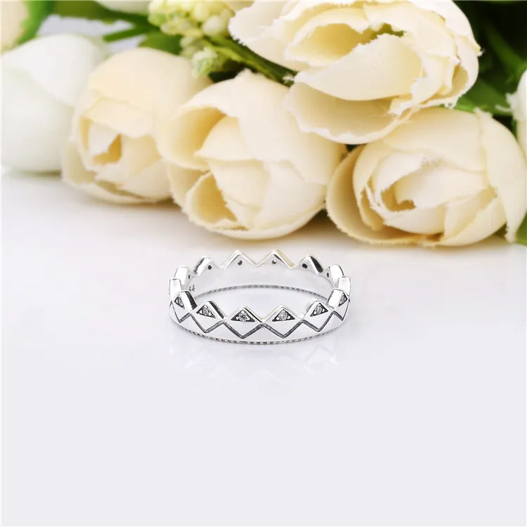 Pandora Crown silver ring with clear cubic zirconia - 198033CZ